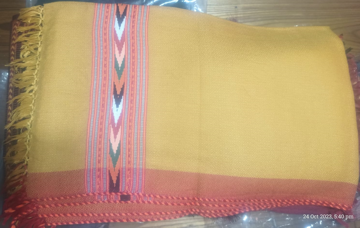 Single patti yellow Kullu Stole Single patti yellow Kullu Stole